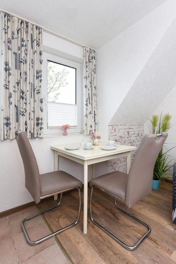 Haus Am Kajedeich Mit Fruehstuecksoption Apartamento Bensersiel Exterior foto