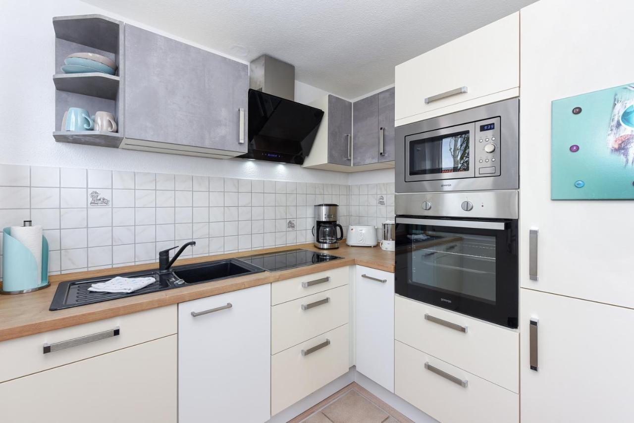 Haus Am Kajedeich Mit Fruehstuecksoption Apartamento Bensersiel Exterior foto