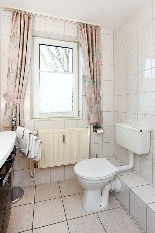 Haus Am Kajedeich Mit Fruehstuecksoption Apartamento Bensersiel Exterior foto