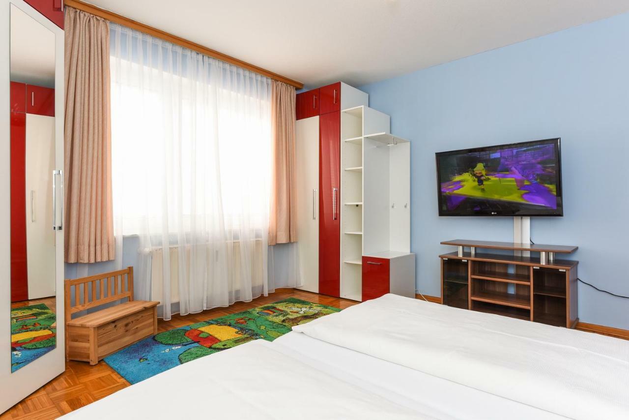Haus Am Kajedeich Mit Fruehstuecksoption Apartamento Bensersiel Exterior foto
