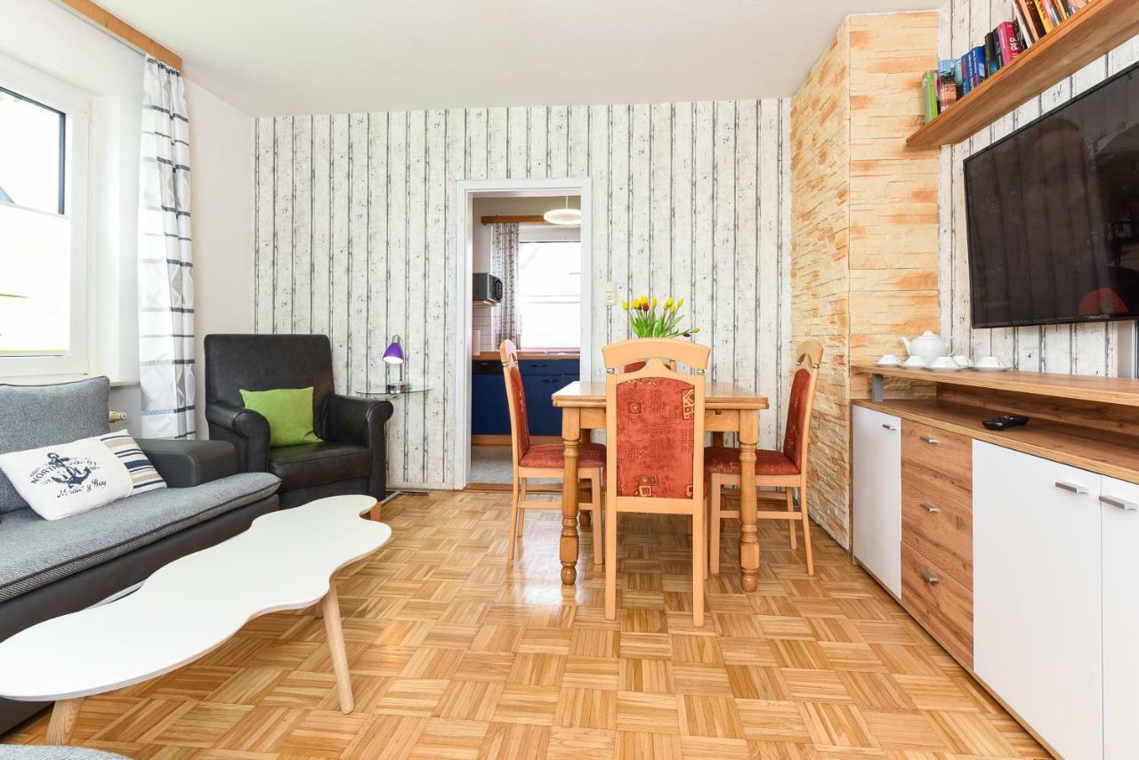 Haus Am Kajedeich Mit Fruehstuecksoption Apartamento Bensersiel Exterior foto