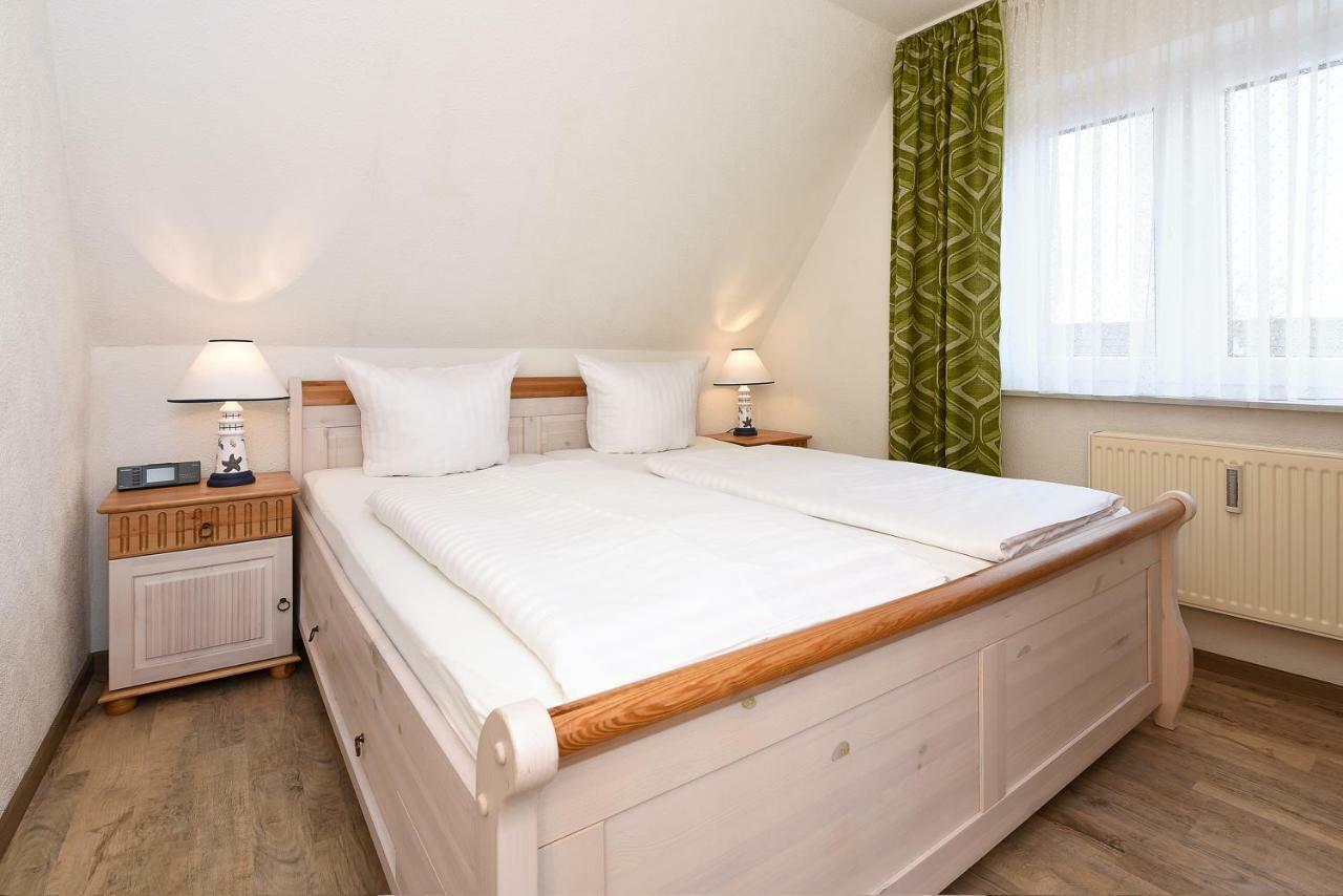 Haus Am Kajedeich Mit Fruehstuecksoption Apartamento Bensersiel Exterior foto